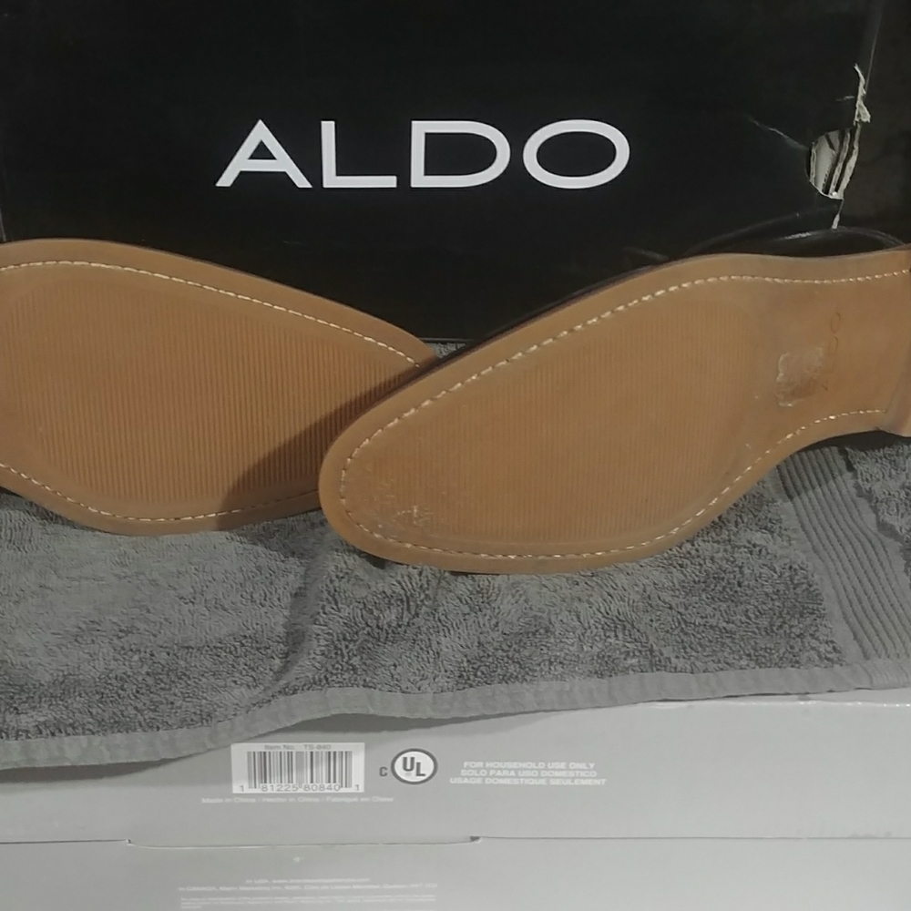 Shoes - Picture 2 of 3